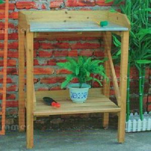 GREENHOUSES xx - Wooden potting tables