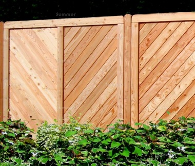 Fence Panel 524 - Larch, Planed, 18mm T and G Boards, 4x2 Frame