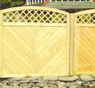 Fence Panel 560 - Planed Timber, 18mm T and G Boards, 4x2 Frame